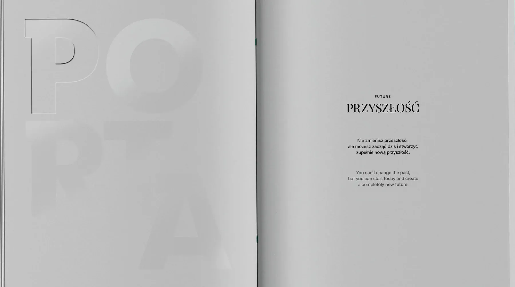Rozkładówka „Przyszłość” z tłoczonymi literami P i O